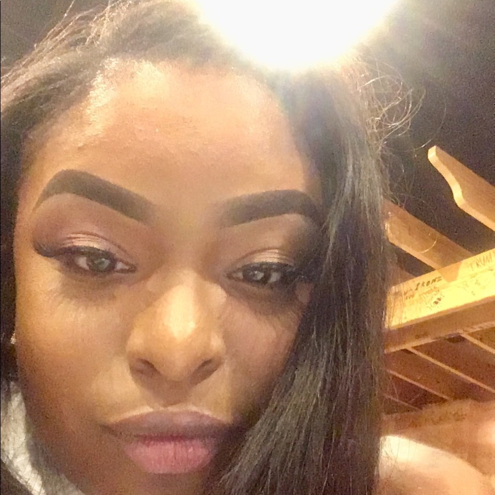 Meet your Posher, Asia